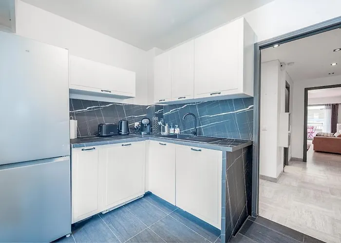 Apartamento One-bedroom In Juan-les-pins